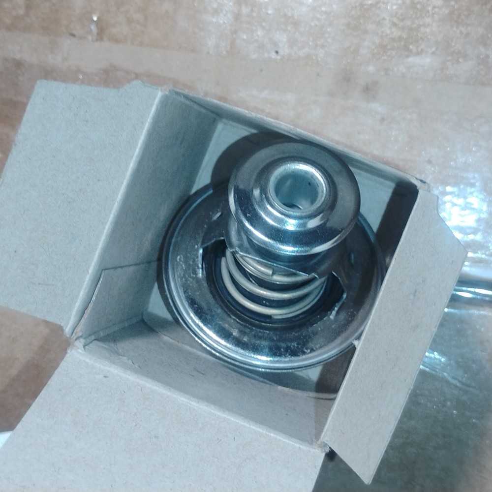 5228-195JV Engine Coolant Thermostat