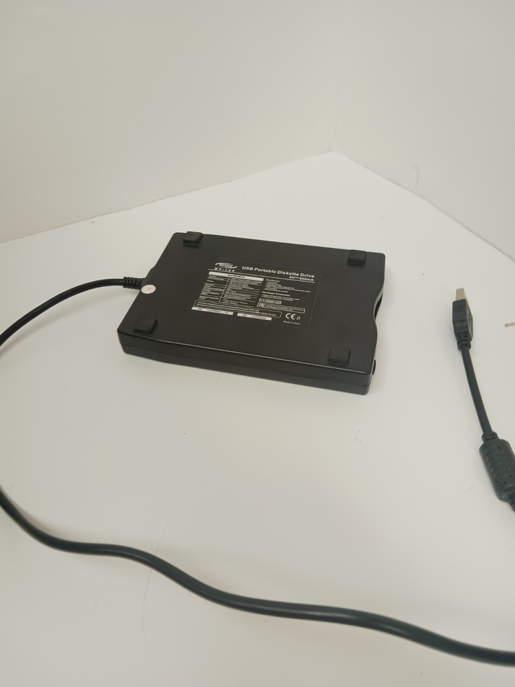 Bytecc Slim Usb External 3.5" Floppy Disk Drive BT-144 Plug And Play Tested