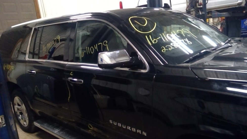 Camera/Projector Camera Front Interior Mirror Mounted Fits 16 ESCALADE 10316490