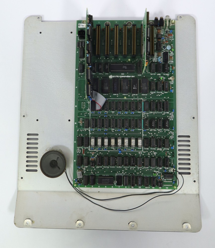 Bell & Howell Apple II Plus Computer cleaned, tested and working