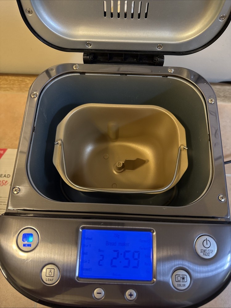 Frigidaire EBRM100 2LB Stainless Steel Bread Maker 15 Programs LCD Display