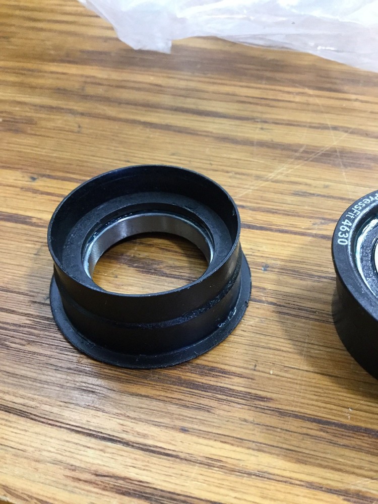 Rotor Press Fit 4630 Cycling Bottom Bracket Missing Shields (6244)