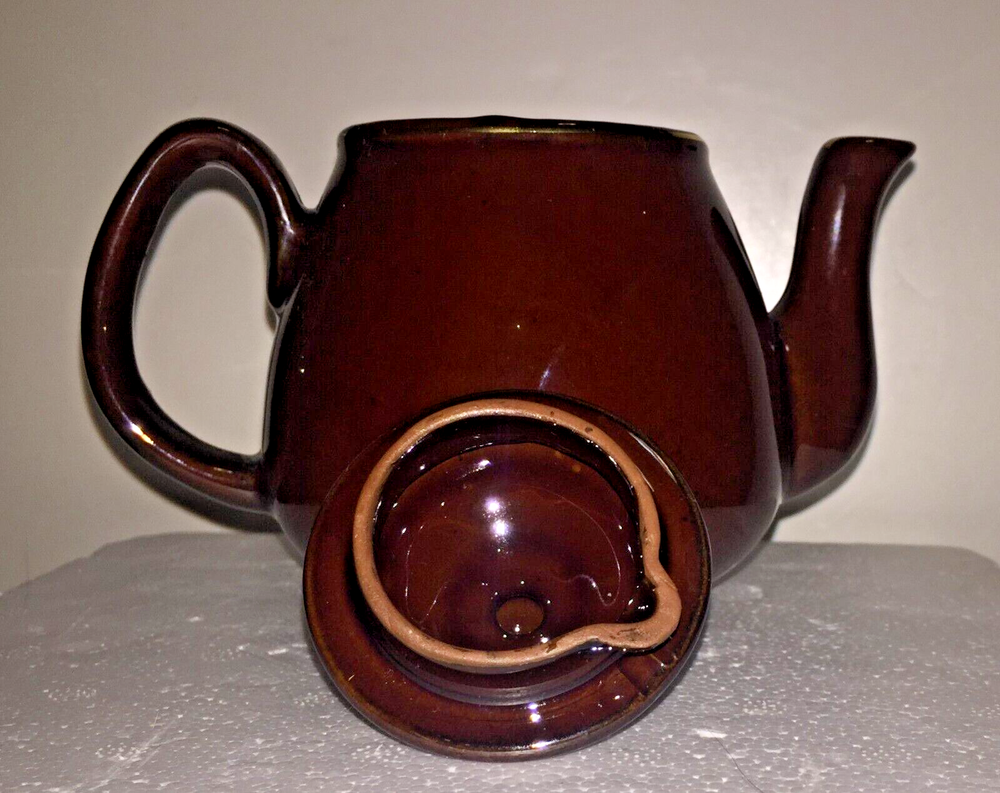 Small Chicago Souvenir Tea pot