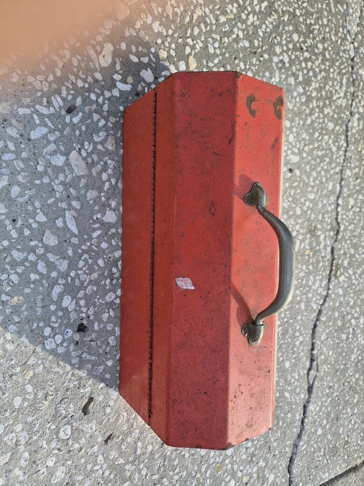 Toolbox Metal Vintage