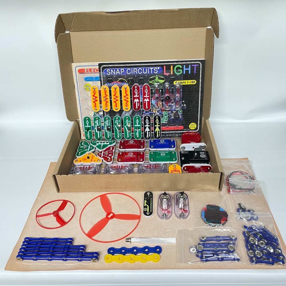 Elenco Snap Circuits - STEM Electronics Exploration Set - Kit/Kits?