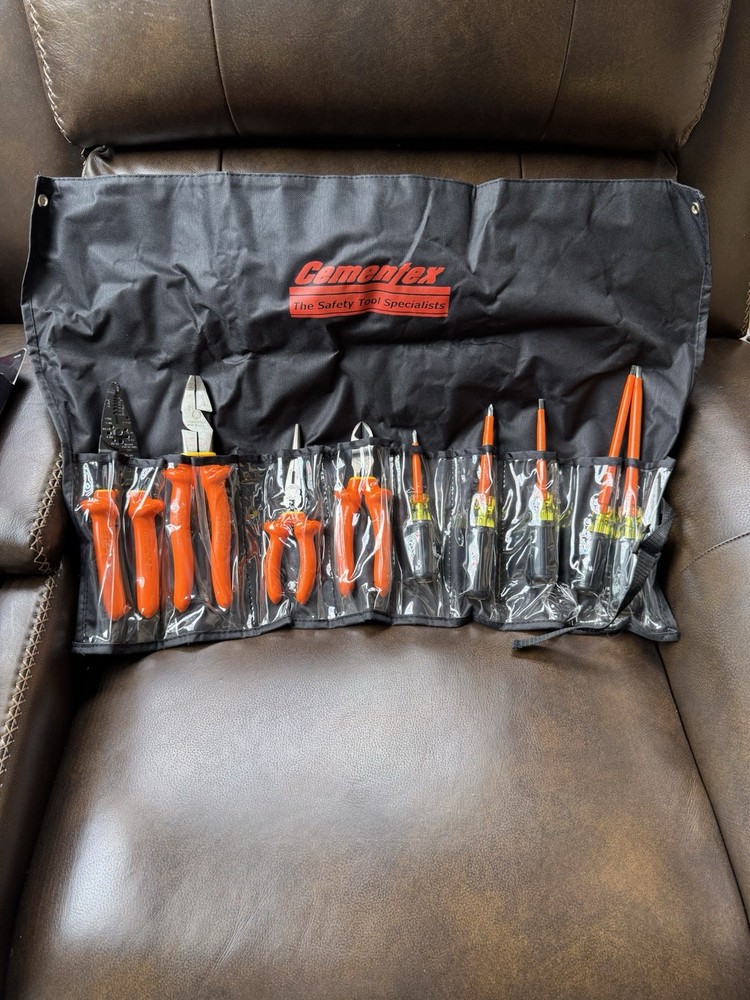 Insulated tools 9 piece.