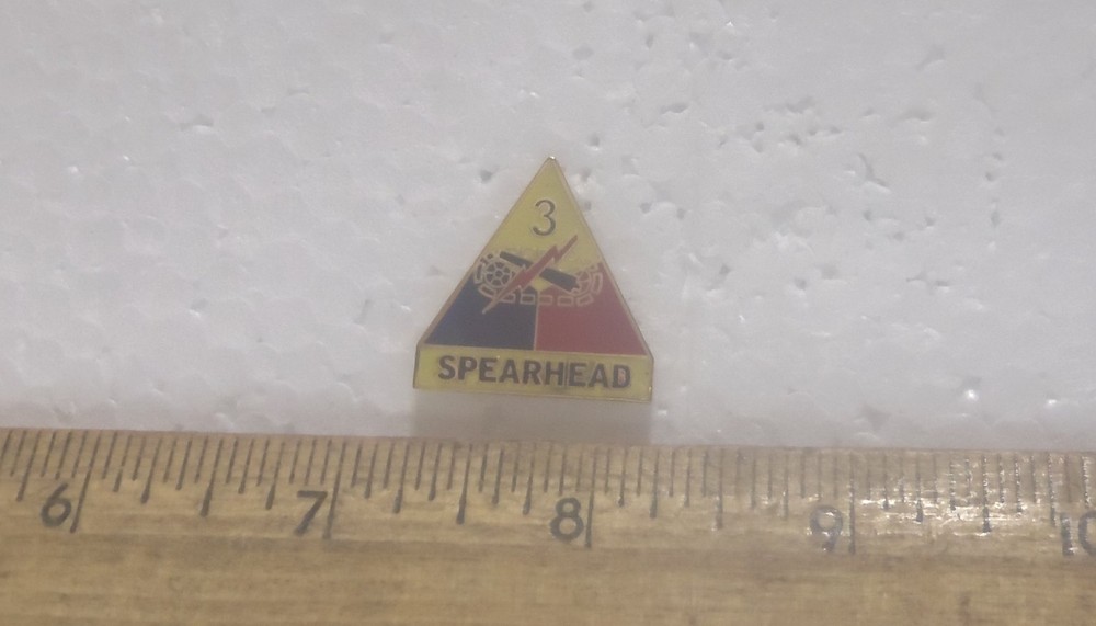 US Army - 3rd Armored Division Pin