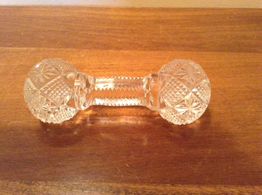 Elegant Victorian knife rest 4"