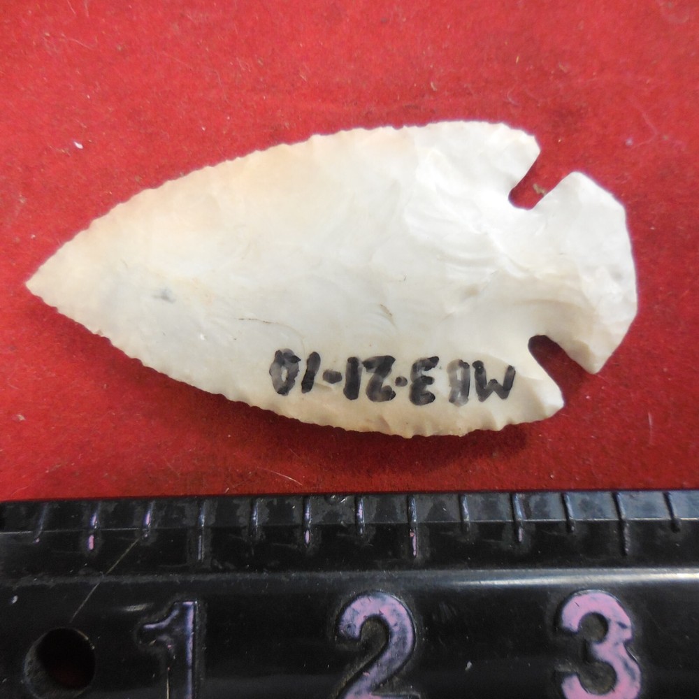 DOVETAIL POINT --CLASSIC FORM AND FLAKING