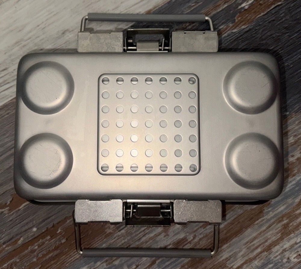 V. Mueller CD0-3B Genesis Mini Sterilization Container w/ Lid & Tray 3"