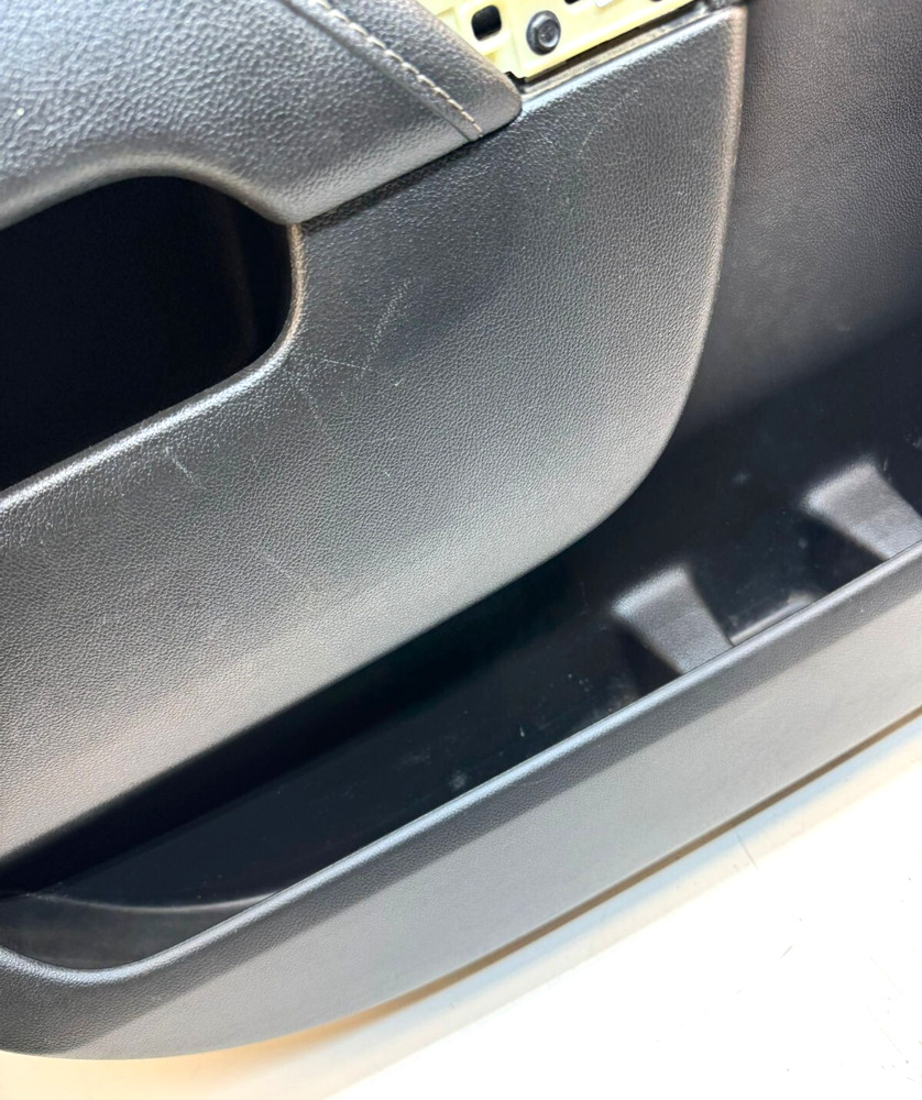 Sierra Silverado 2014-2019 Interior Front Door Trim Panel Left Driver