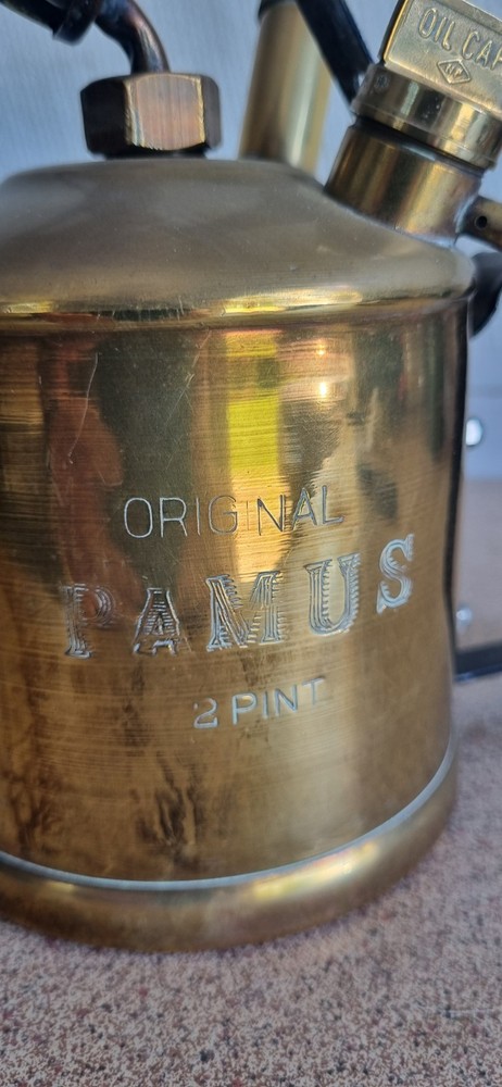 Original Primus 2 Pint Blow Torch