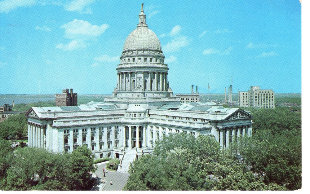 STATE CAPITOL, MADISON, WI  - PC5931