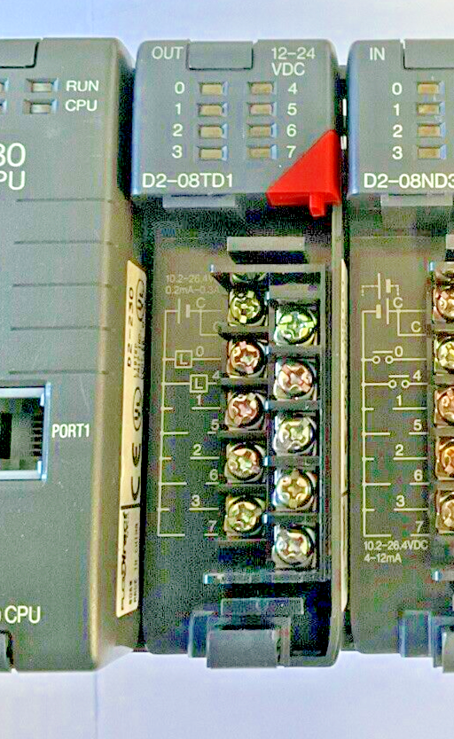 AUTOMATIONDIRECT D2-04B,DL230CPU,D2-08TDI,D2-08ND3(2) PLC RACK