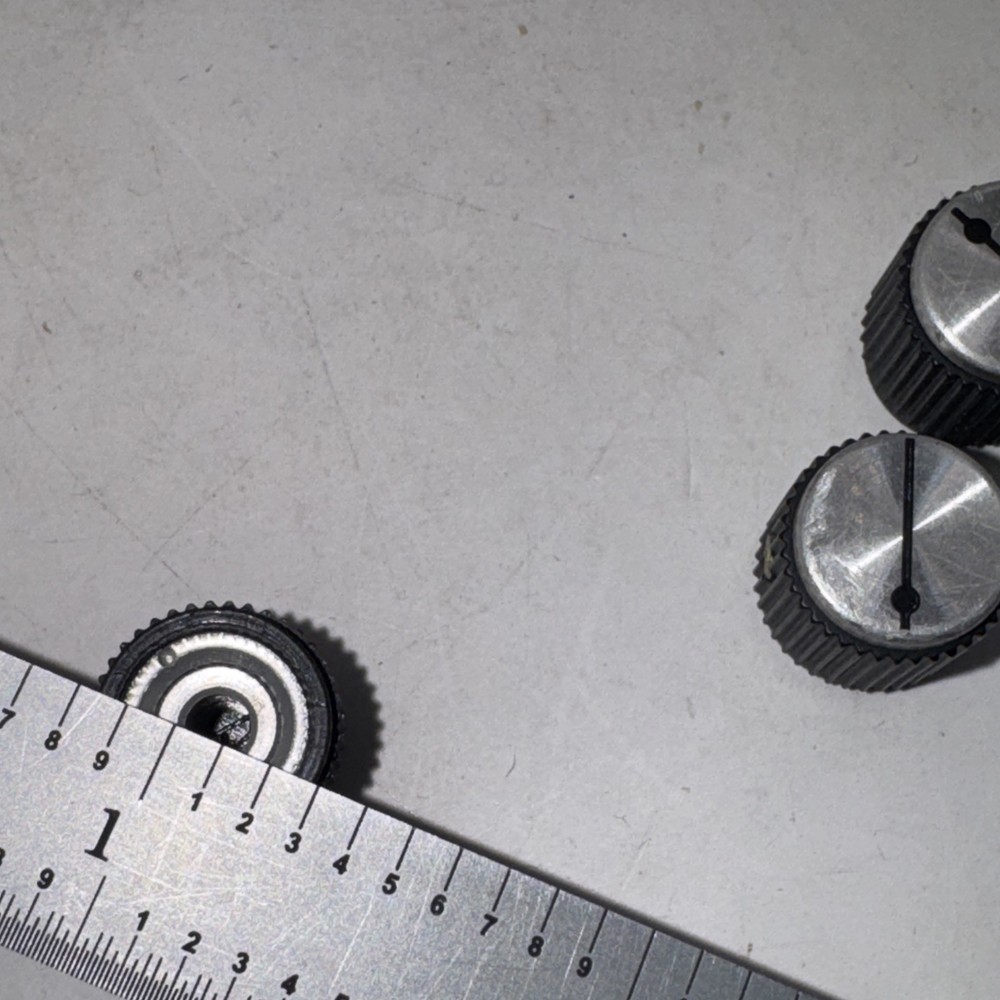 Set of 8 Test Instrument Knobs With Metal Liners
