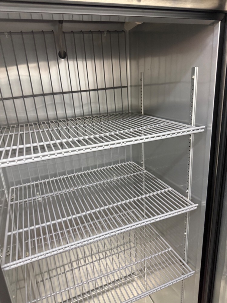 Commercial True Refrigerator Freezer, Silver, needs new compressor