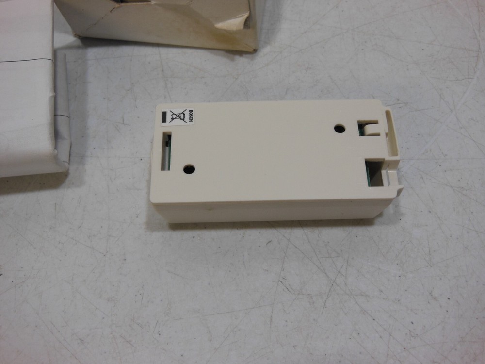 Bosch DS7465i Input-Output Module