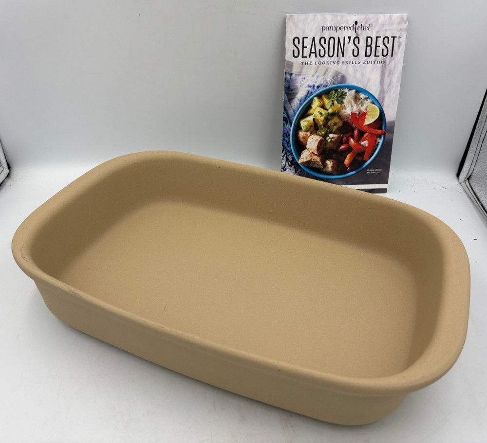 Pampered Chef Rectangular Baker 9”x 13” Stoneware #1430 with Cookbook