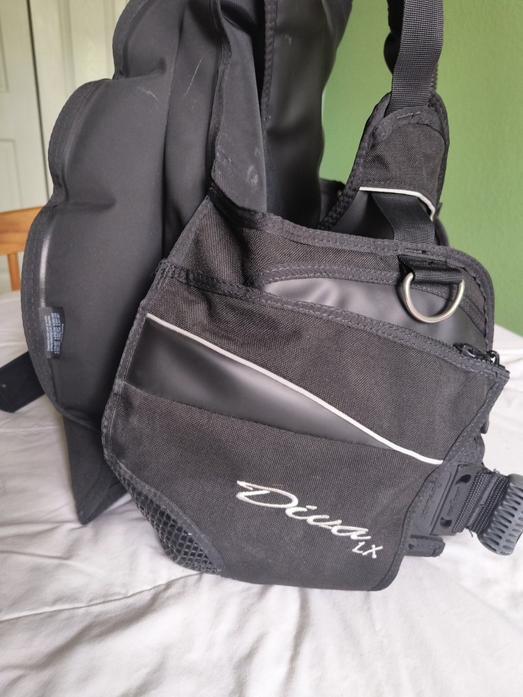 SeaQuest BCD Diva LX with Sure Lock Size M