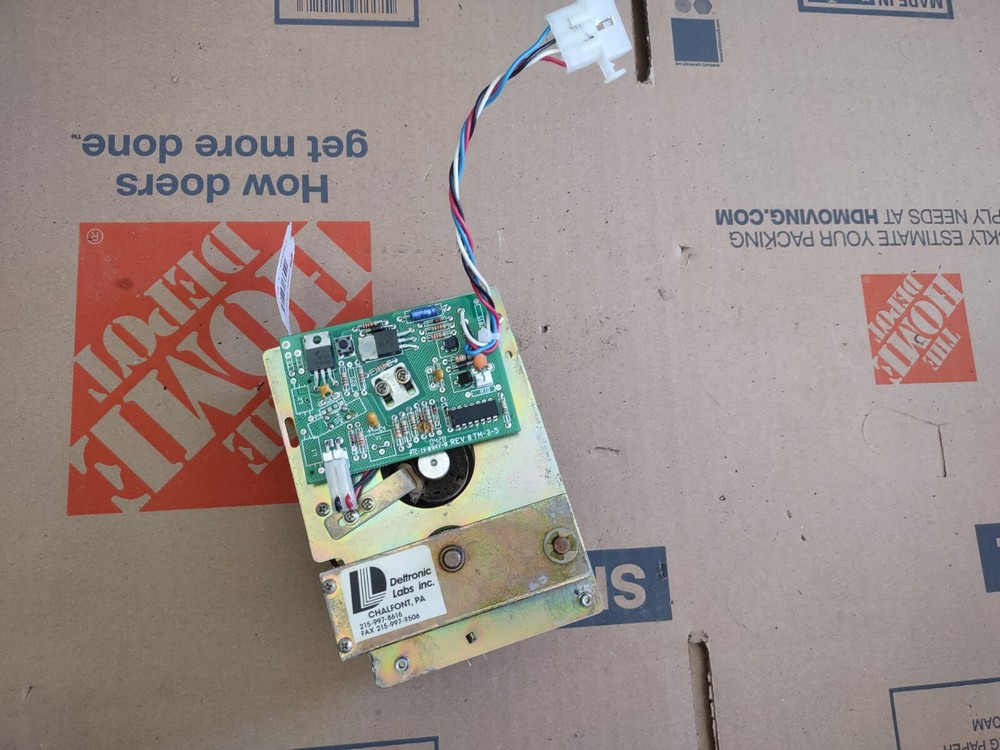 spongebob squarepants arcade redemption ticket mech #202