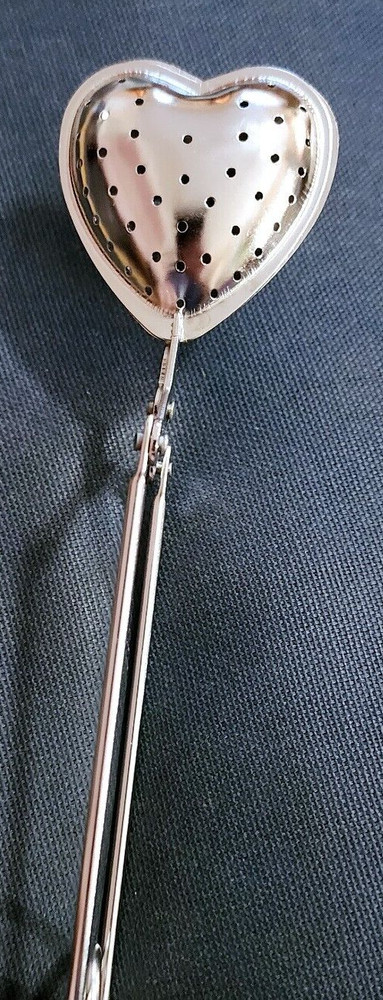 Hand-held Tea Strainer Heart