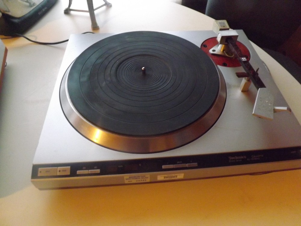 Technics Quartz Direct Drive SL-150mk2