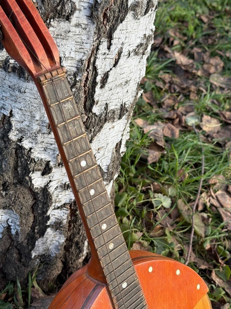 Vintage domra 4 strings / national stringed instrument