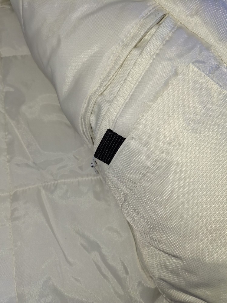 Trespass Size M Ski Jacket. Ski Snow System. High Performance Insulation.