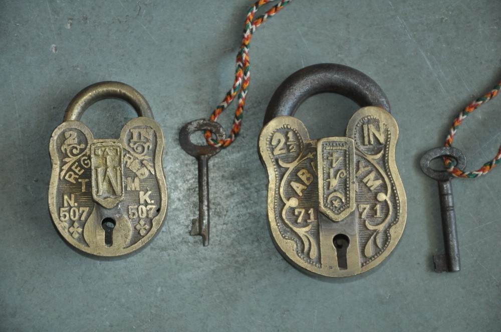 2 Pc Vintage Brass Bird & Lines Engraved Handcrafted Solid Padlocks