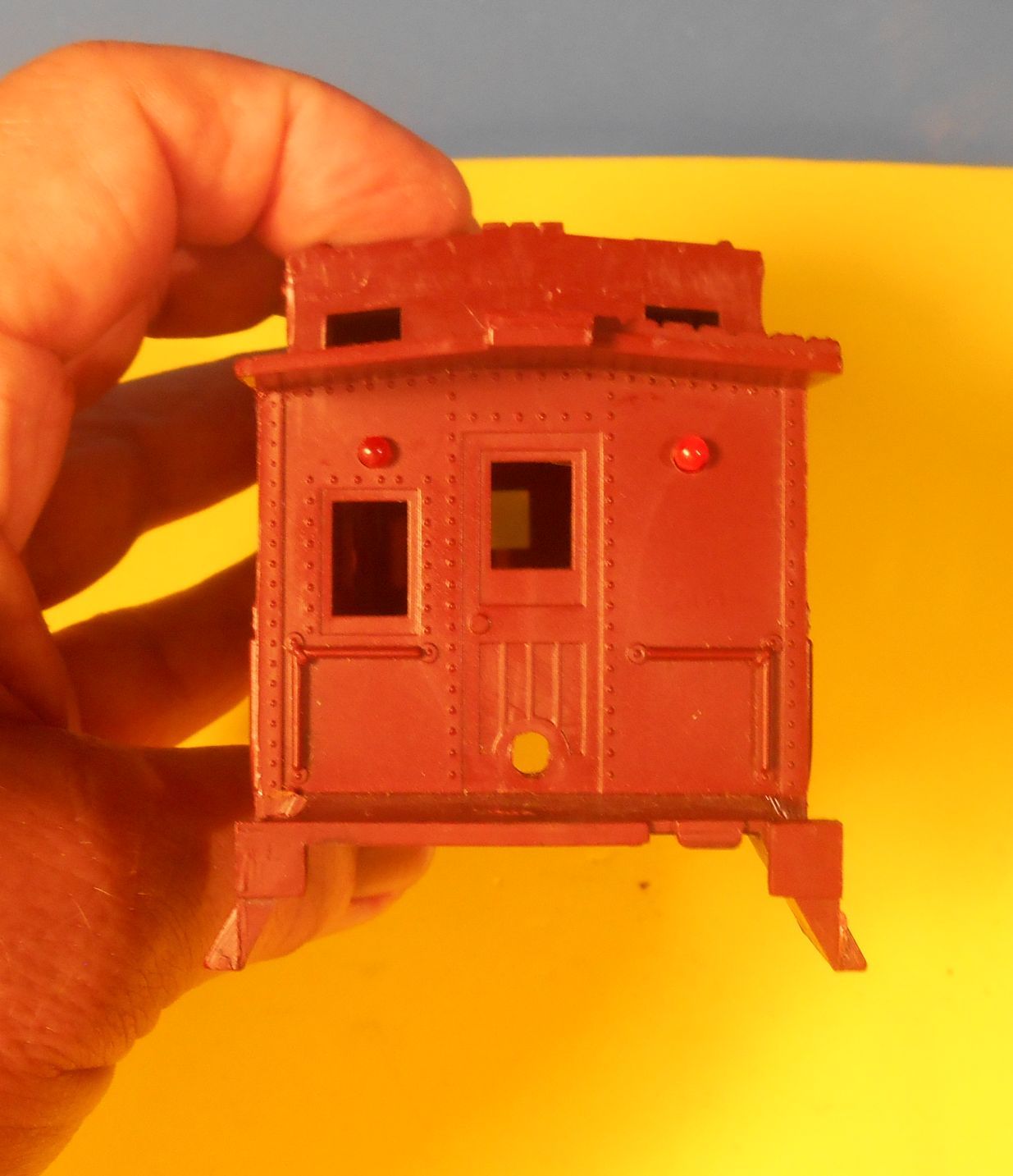 O Scale Lionel lighted Caboose LED Lighting KIT using On-board Battery & Switch