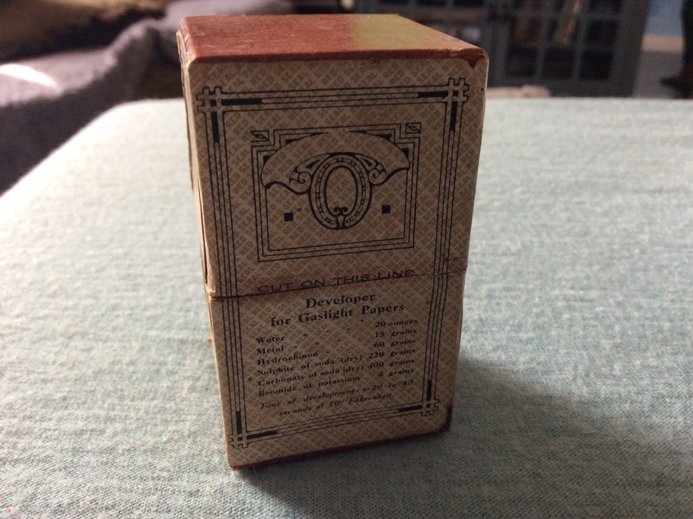Red Seal HYDROCHINON DEVELOPER POWDERS, BOX FOR DISPLAY 1/4 Full