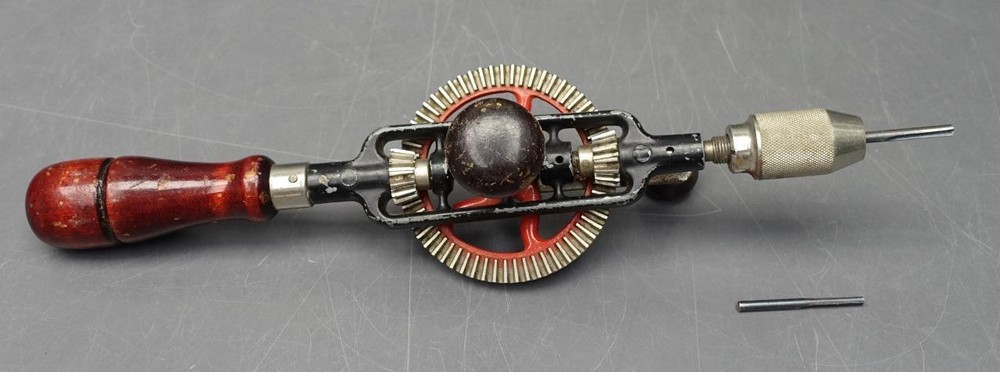 Millers Falls Manual Drill Tool Egg Beater No. 5 Handle Compartment Holds Bits
