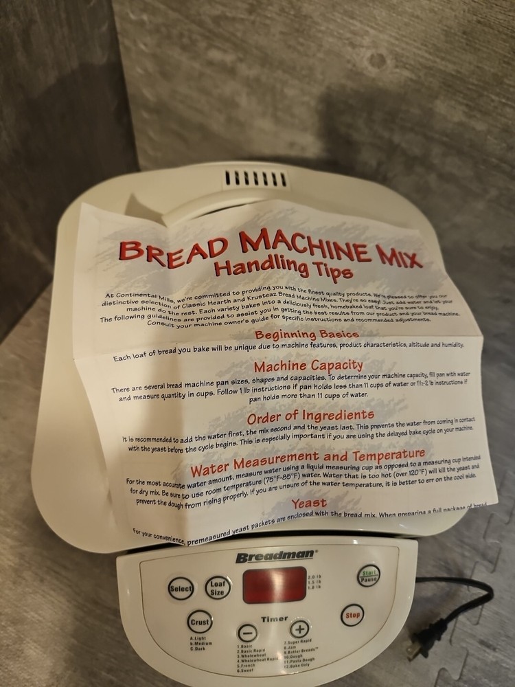 Breadman TR555 Cool Touch Automatic Bread Baker Maker Machine 1 - 2 LB - Working