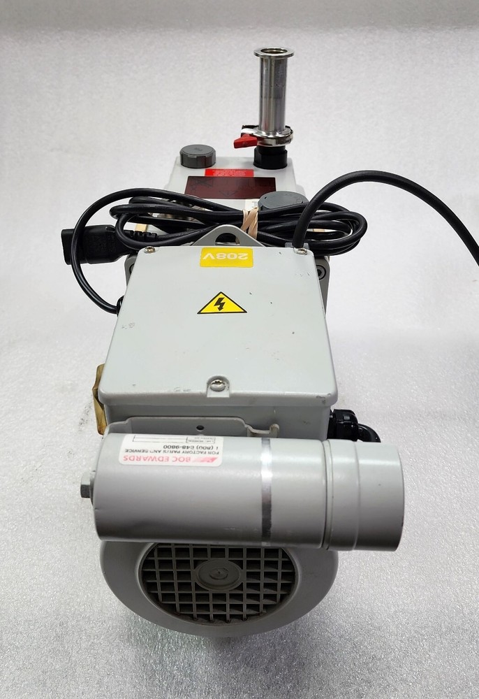 EDWARDS E1M18 VACUUM PUMP