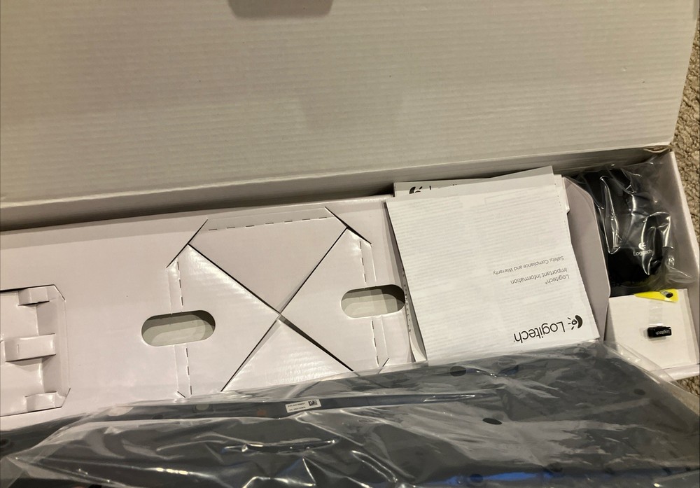 Logitech mk270 Wireless Combo Keyboard & Mouse Pre-Owned Tested Working