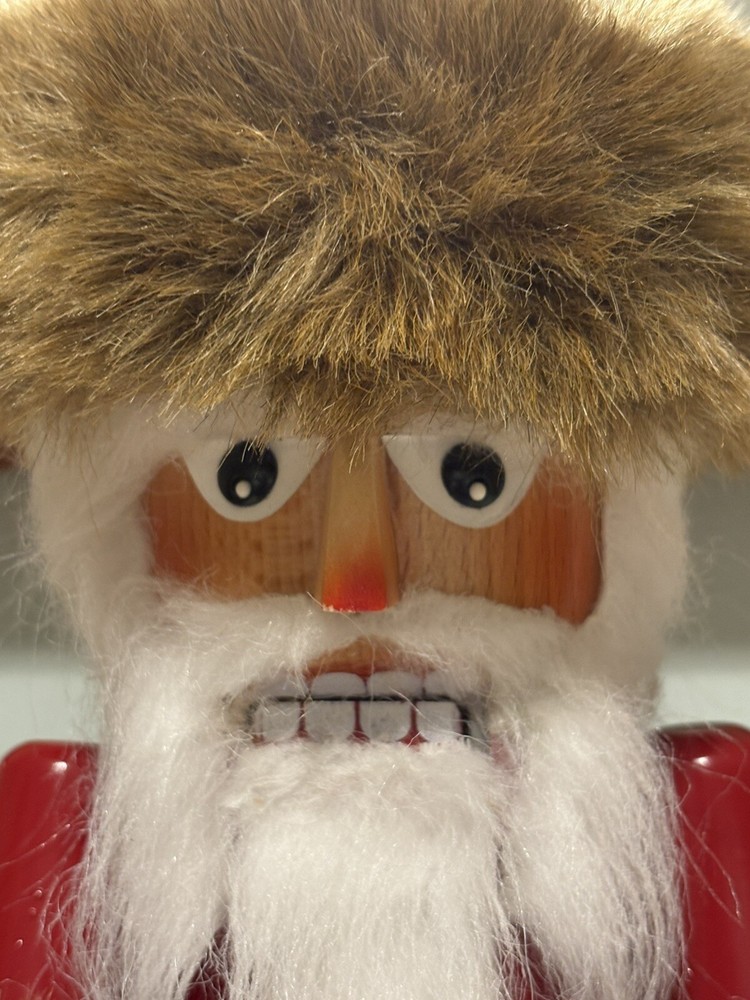 STEINBACH 14" Nutcracker The Sovereign GENGHIS KHAN. Missing Weapons. As Is.