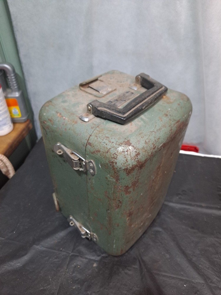 SCHNEIDER TT-700 Engineers Optical Plummet Transit with Case NICE