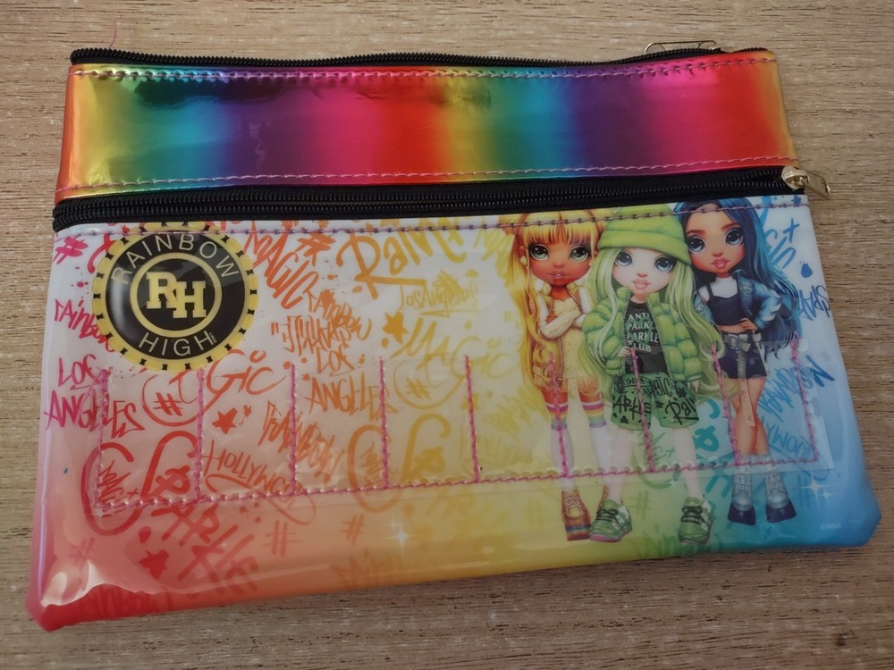 Rainbow High PENCIL CASE Soft Case and 10 Crayons Iridescent 2 Zips READ NOTES