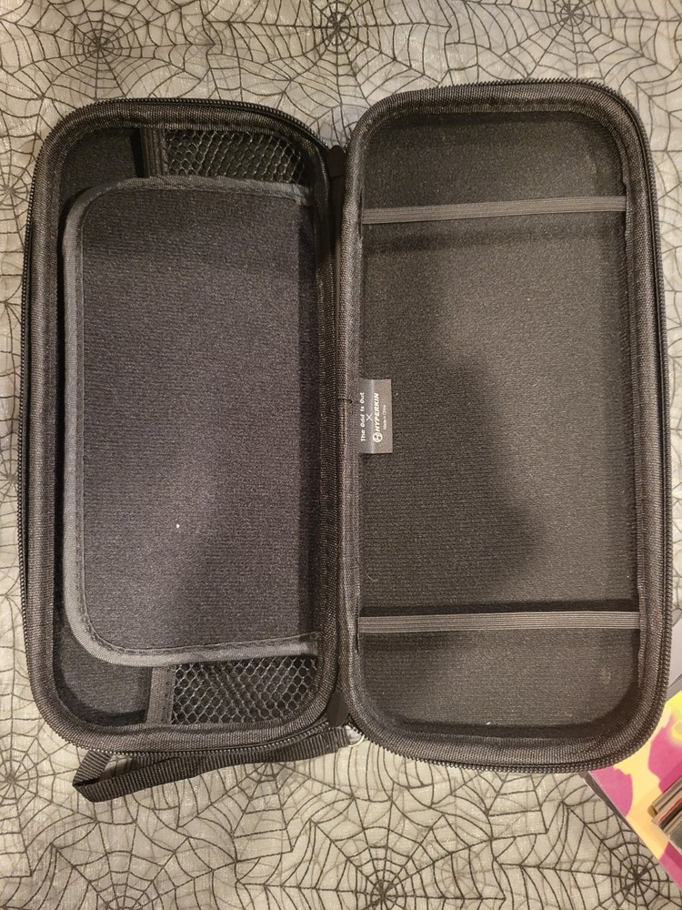 Odd 1s Out Nintendo Switch Zip Carrying Case