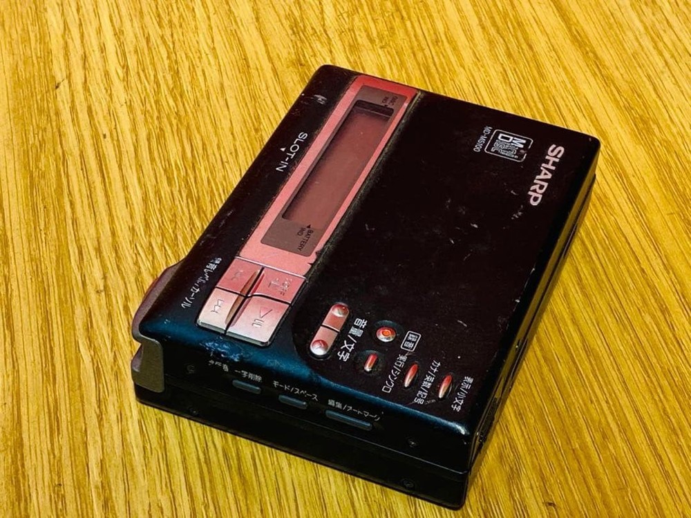 Sharp MD-MS100-B MD Portable Recorder Made In Japan Untested
