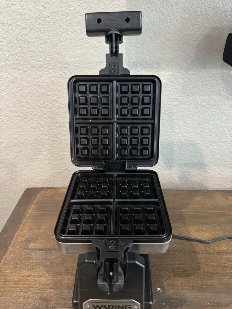 Waring Pro WMS200 4-Slice Professional Belgian Waffle Maker-Works!