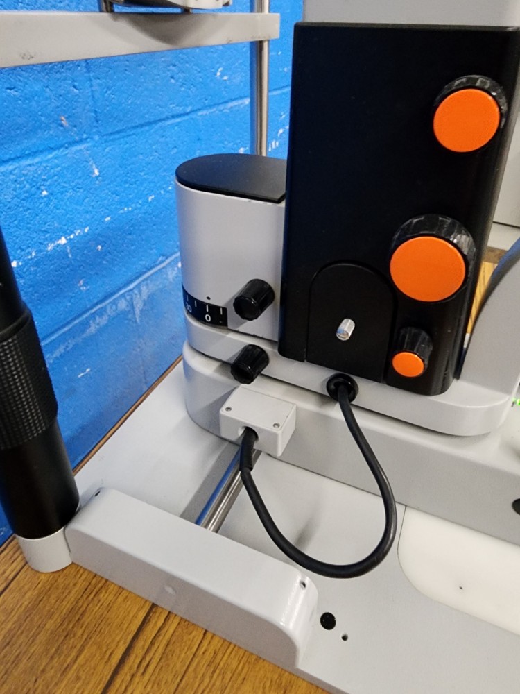 Zeiss 30 SL-M Slit Microscope with Powered Table