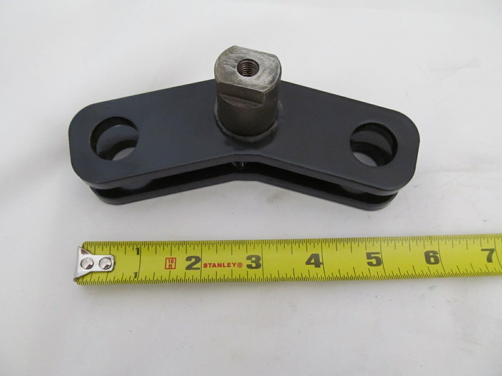 KIOTI COMPACT TRACTOR PARTS M7530-12321 LOADER QUICK ATTACH HANDLE PIVOT KL401