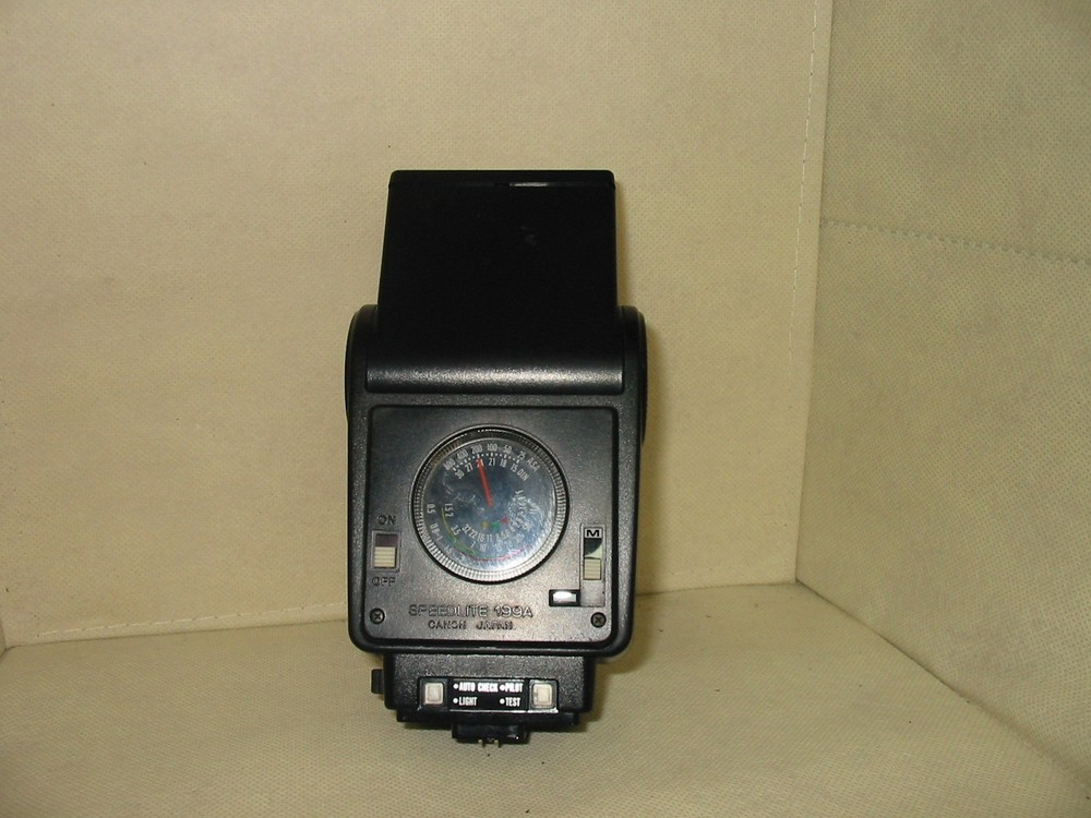 Cannon Speedlite 199A shoe mount Flash for 35mm SLR Camera UNTESTED