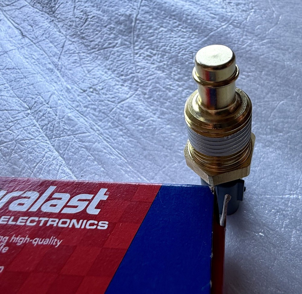 SU13812 Engine Coolant Temperature Sensor FOR DODGE CHRYSLER JEEP