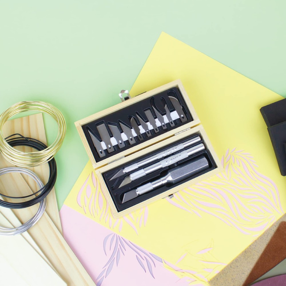 Craftsmen Set, 13-Piece Precision Craft Knife Set With Case – Includes Light ...