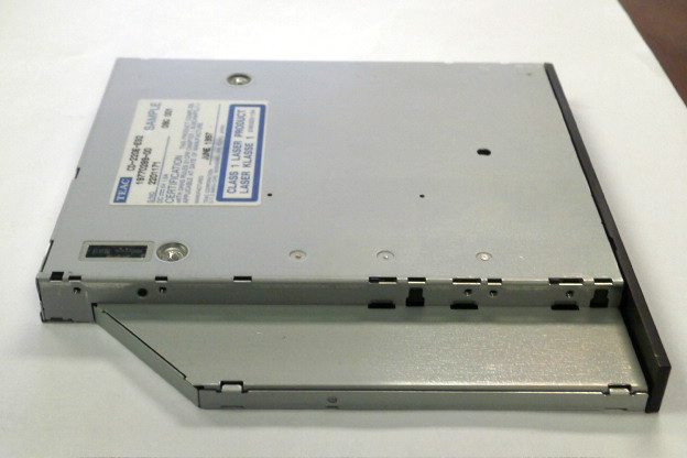 Teac CD-220E-ES2 Used, Pulled, Working CD-Rom Drive