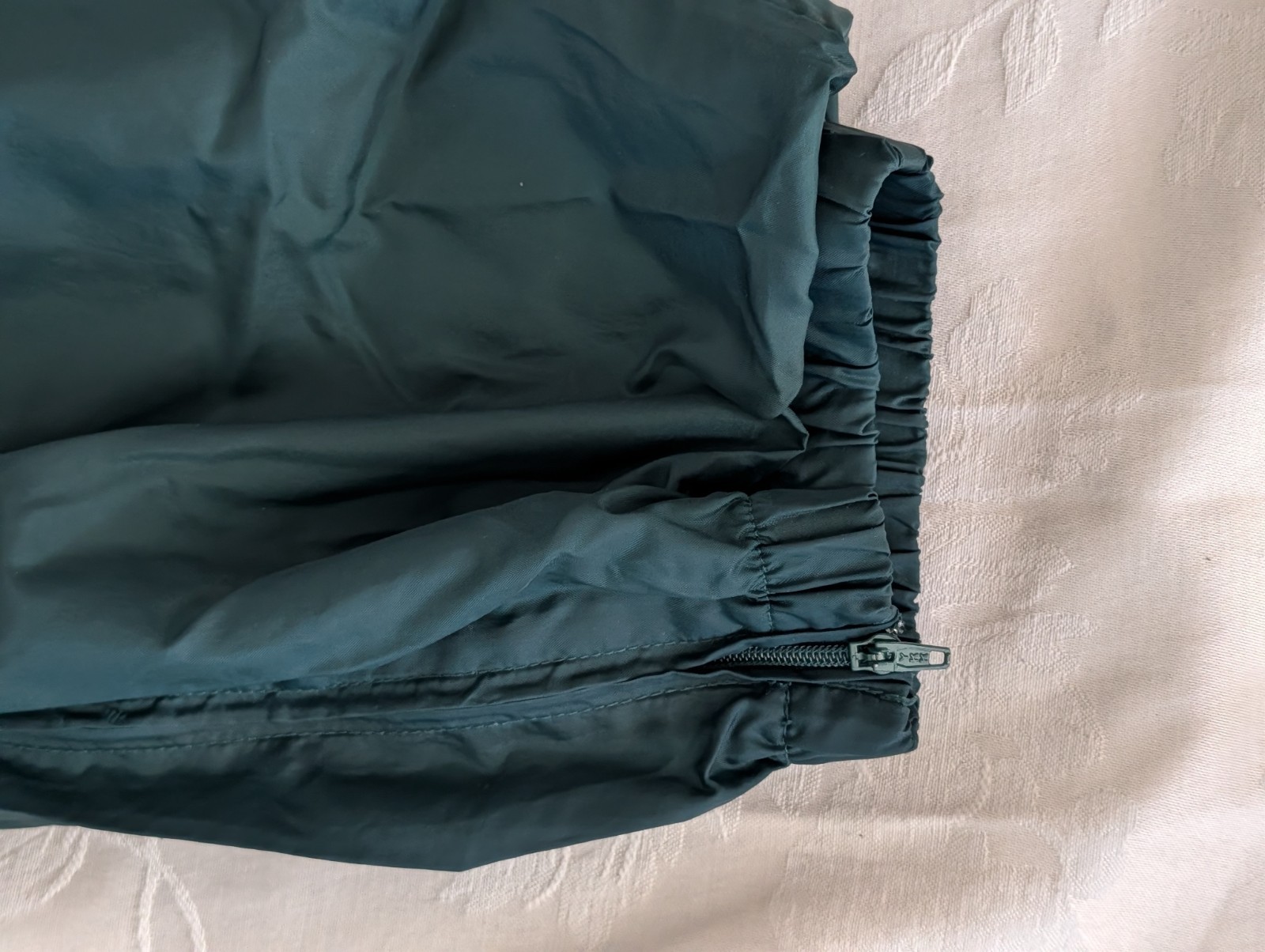 VTG Jerzees Dark Green Jogger Pants Mens XL Lined Windbreaker Ankle Zip Nylon