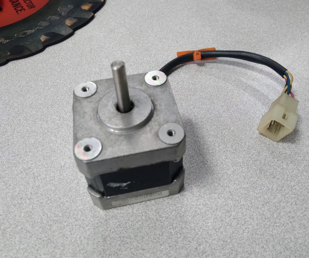 Vexta PX244-04AA 2-Phase Stepping Motor