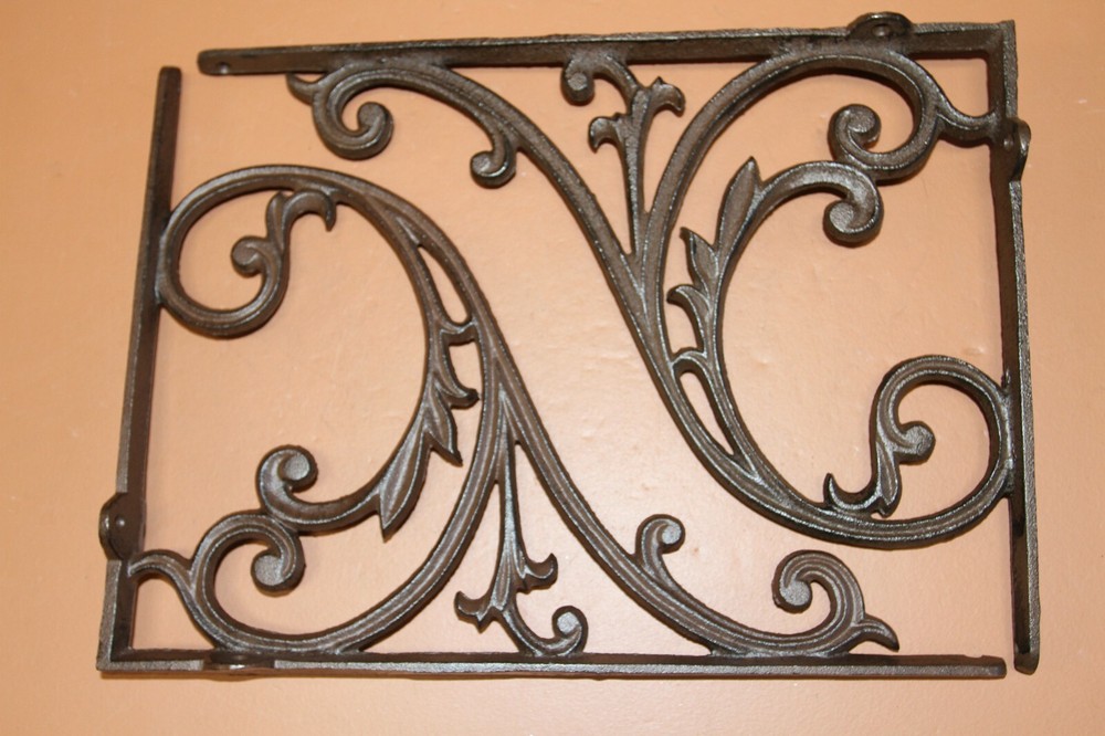 Large Scrollwork Design Mailbox Post Corbel Solid Cast Iron, 16 inch, B-85